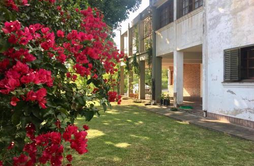 San Salvador de Jujuy Hotel | Hostería Familiar El Ceibo