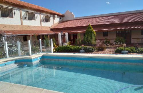 Carpinteria Hotel | Hosteria Manantial de Carpintería