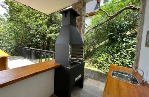 Campos do Jordao House | HOSTYN Casa Paraiso nas Montanhas, Condominio de Alto Padrão cercado pela Natureza