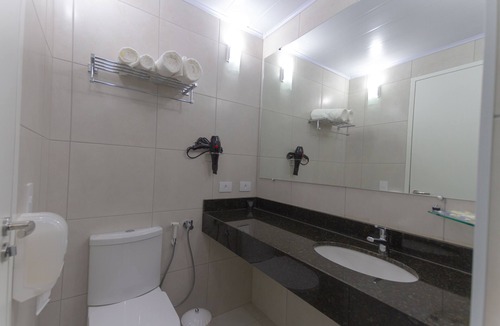 Bigorrilho Hotel | Hotel Confiance Barigui