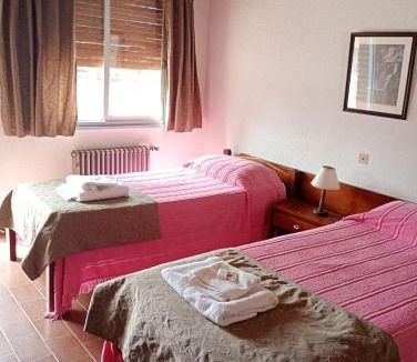 San Antonio Oeste Hotel | Hotel El Colonial