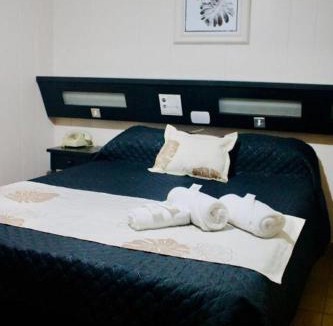 Marcos Juarez Hotel | hotel El Tropical