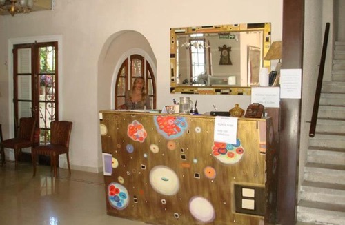 La Perla Hotel | Hotel Elvines