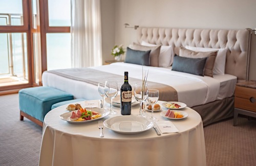 La Perla Hotel | HOTEL KONKE
