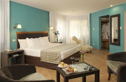 Neuquen Hotel | Hotel Land Express Neuquén