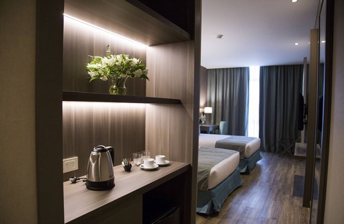 La Plata Hotel | Hotel Land Plaza La Plata