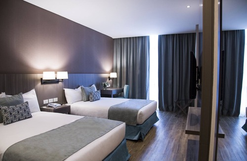 La Plata Hotel | Hotel Land Plaza La Plata