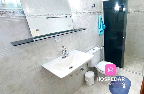 Flores House | Hotel Residencial Manaus Flores -quarto 6 - Banheiro Suíte