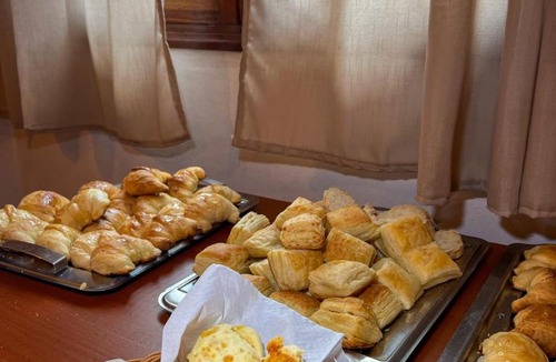 Puerto Esperanza Hotel | Hotel & Restaurant Las Brisas