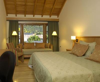 Lanin National Park Hotel | Hotel y Cabañas Le Village