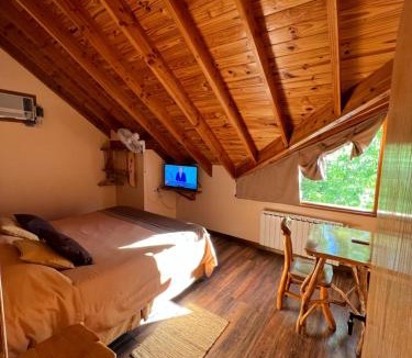 Trevelin Hotel | Hotel y Cabañas Casa de Piedra