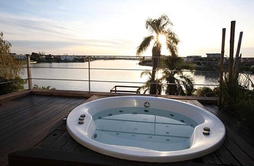 Nordelta House | House with great views to the Bahua Grande