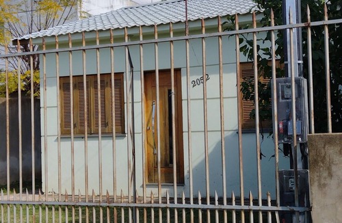 Santana House | House
