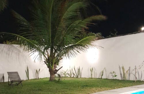 Baleia House | House facing the sea, right on the sand