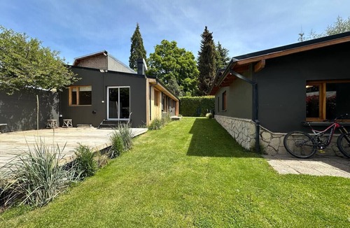 San Carlos de Bariloche House | House in Pinar de Festa with barbecue area