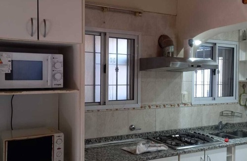 Mendoza House | House ideal for up to 7 pax with private garage