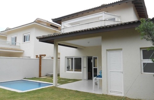 Maresias House | House in a gated community for seasonal rental.