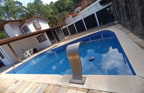 Pereque-Mirim House | House in a peaceful corner of the forest, with wildlife and a swimming pool, 1000 meters from the beach.