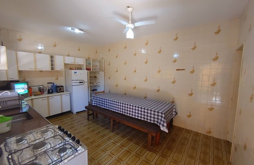 Jardim Britania House | House in Caraguá with pool and barbecue