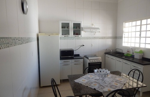 Olimpia House | House in Olímpia with WIFI, Netflix, and air conditioning! Come and enjoy the Thermas!