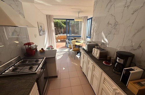 Palermo House | House in Soho Heated Pool, BBQ Grill & Playroom
