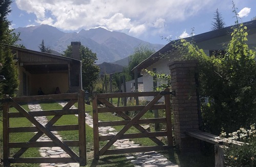 Salto House | House in the mountains a few meters from a beautiful stream.