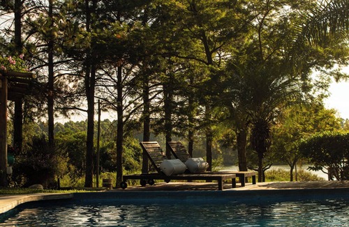 Colonia Ayui House | House on Salto Grande Lake (pets welcome)