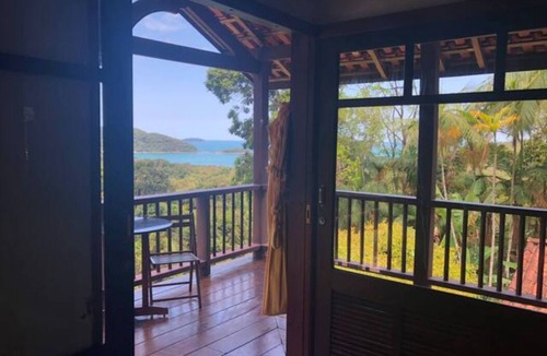 Ubatuba House | House waterfall prumirim