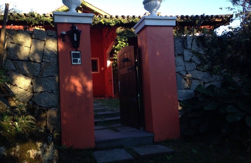 Praia do Rosa House | House with panoramic views of Praia do Rosa, 250 meters from the sea.