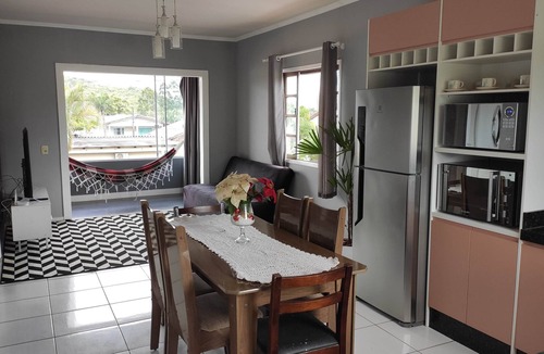 Penha House | House with pool and wood stove 12 minutes from Beto Carrero