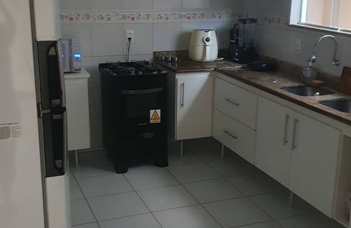 Lauro de Freitas House | House with private pool 600m from Vilas do Atlântico Beach | 3 bedrooms with air conditioning