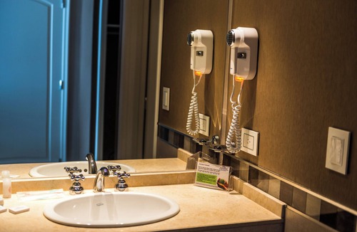 Merlo Resort | Howard Johnson Hotel & Convention Center by Wyndham, Merlo