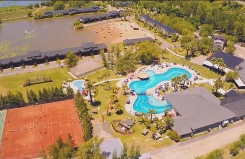 San Pedro Hotel | Howard Johnson Marinas & Resort
