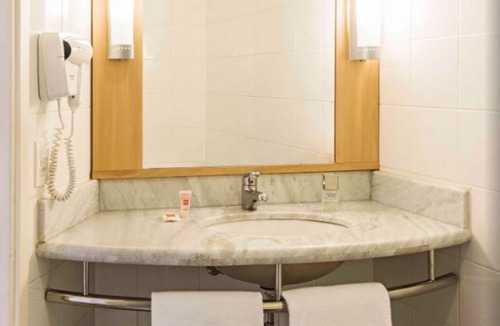 Aguas Belas Hotel | ibis Curitiba Aeroporto