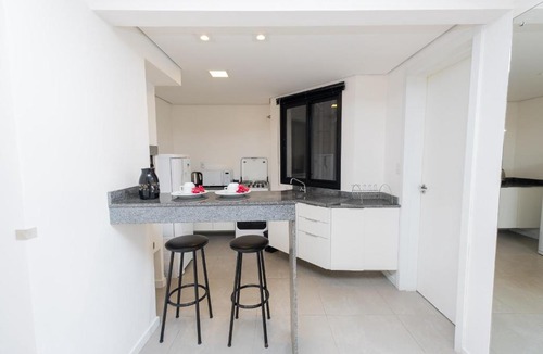 Simoes Lopes Apartment | ILLIE Stays, Loft no Centro, Próximo a Ucpel com Garagem e elevador