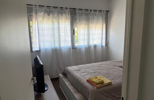 San Nicolas de los Arroyos Apartment | Iluminado y céntrico