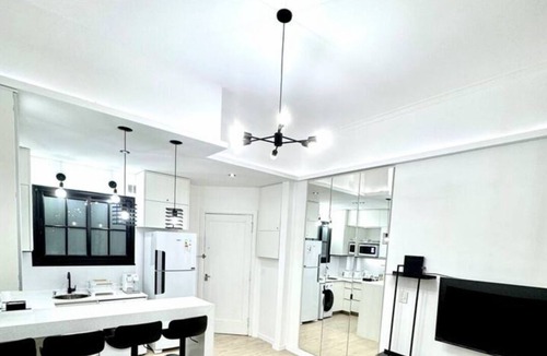 San Nicolas Apartment | In front of the Obelisk with washer-drier