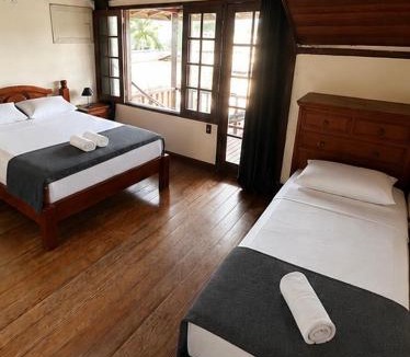 Ogiva House | Incrível Casa em Cabo Frio, Piscina Privativa, Churrasqueira e Garagem