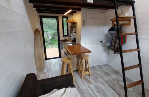 El Chalten Cabin | Incredible mini house (tiny house) at the foot of the mountain, ecologically sustainable