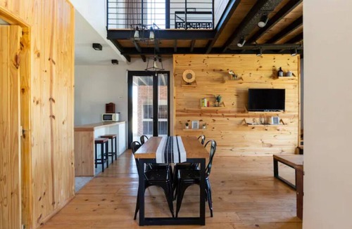 Dr. Enrique Zarate House | Iwoka Country Loft. Two-story property, with swimming pool, fully equipped!