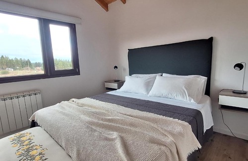 Dina Huapi House | Jardín de Estepa