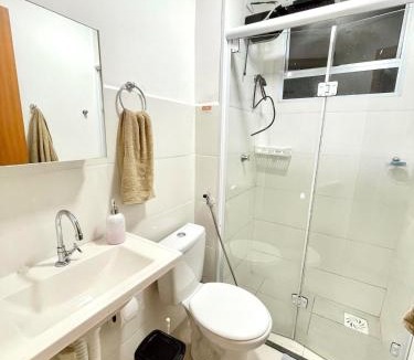 Franca Apartment | JIREH STAY - Apto ao lado Hospital 3 Colinas - Ar-condicionado - WI-FI - Estacionamento - Portaria 24hr