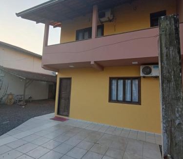 Gloria House | Joinville Bairro Nobre a 2km do Centro