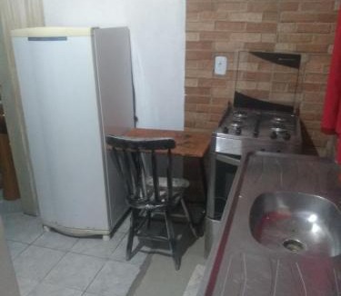 Sao Joao do Rio Vermelho House | Kitinete pequena em patio compartilhado