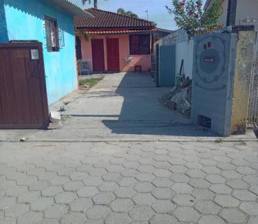 Sao Joao do Rio Vermelho House | Kitinete pequena em patio compartilhado
