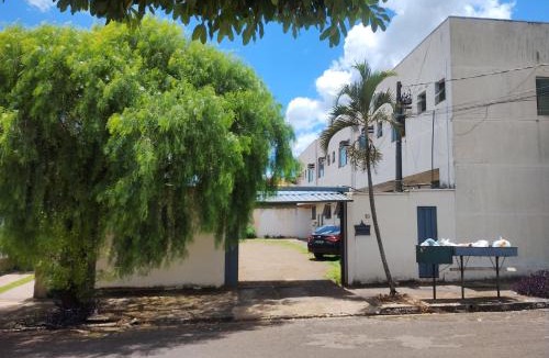 Ourinhos Apartment | kitnet08 para 04 pessoas bem localizada garagem