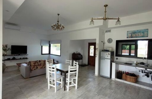 San Andres de Giles House | La Acacia.