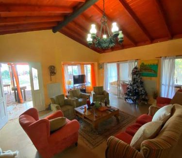 Marcos Paz House | La Arboleda - Casa de Campo