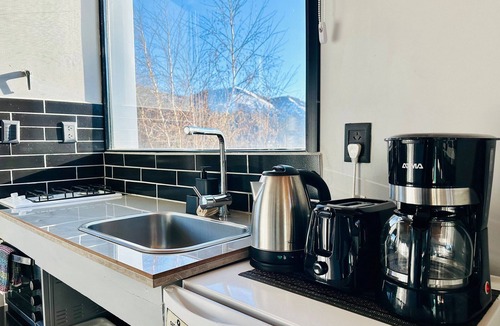 San Carlos de Bariloche Apartment | La Casa del Arbol. Stunning Mtn Views. Studio.