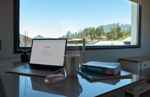 San Carlos de Bariloche Apartment | La Casa del Arbol. Stunning Mtn Views. Studio.